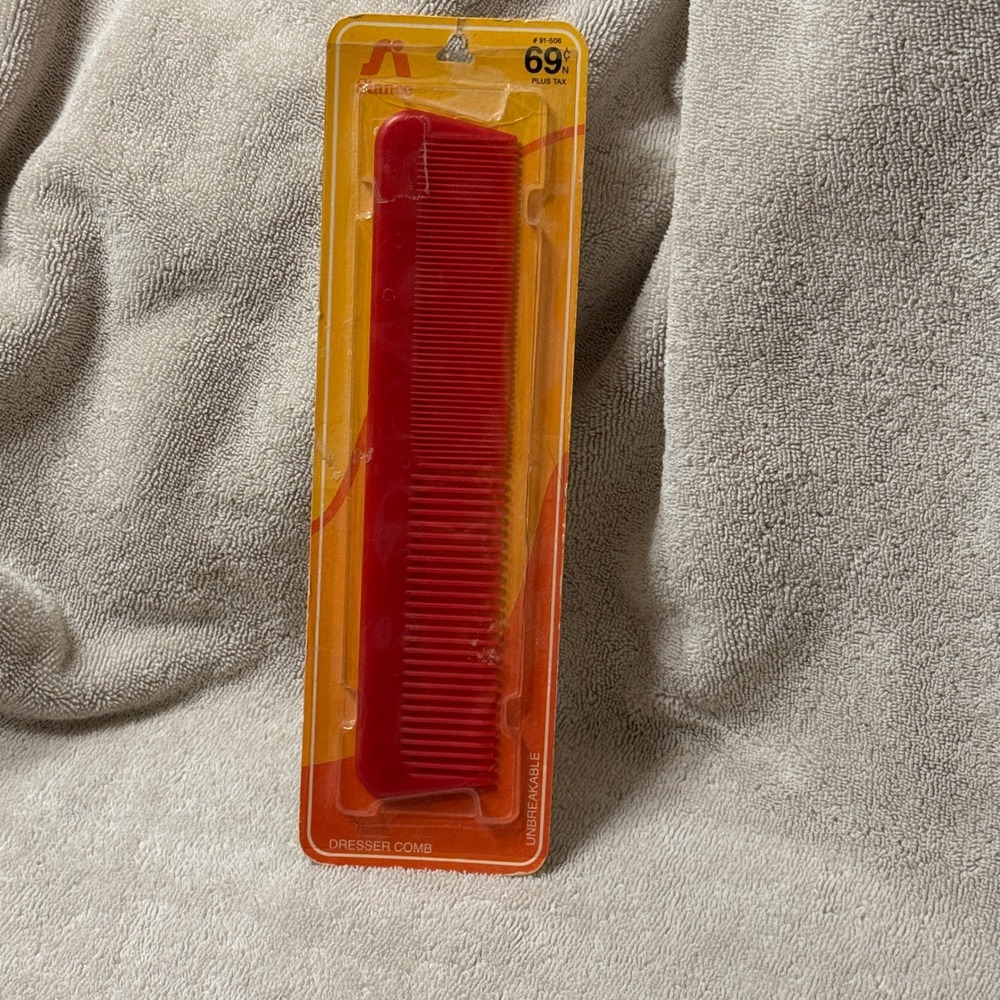 Vintage Stance Red Unbreakable Dresser‎ Comb New Old Stock Beauty Hair Sealed